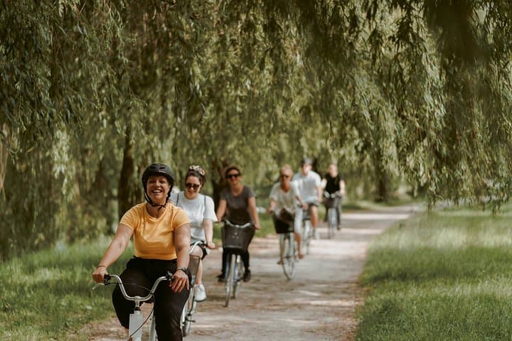 City Bike Tour Ljubljana: 2-Hour Guided Ride Along the Ljubljanica photo 3