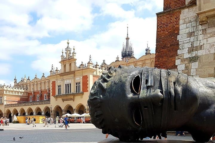 Private 4-Hour Krakow City Tour with Driver and Guide (Hotel Pickup) photo 2