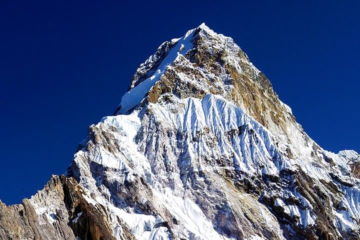 Ama Dablam Base Camp Trek: 12-Day Khumbu Journey Through Sherpa Valleys photo 5