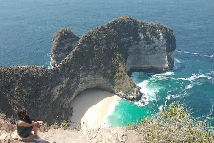 Nusa Penida Day Tour: Kelingking, Broken Beach, Angel's Billabong & Crystal Bay photo 1