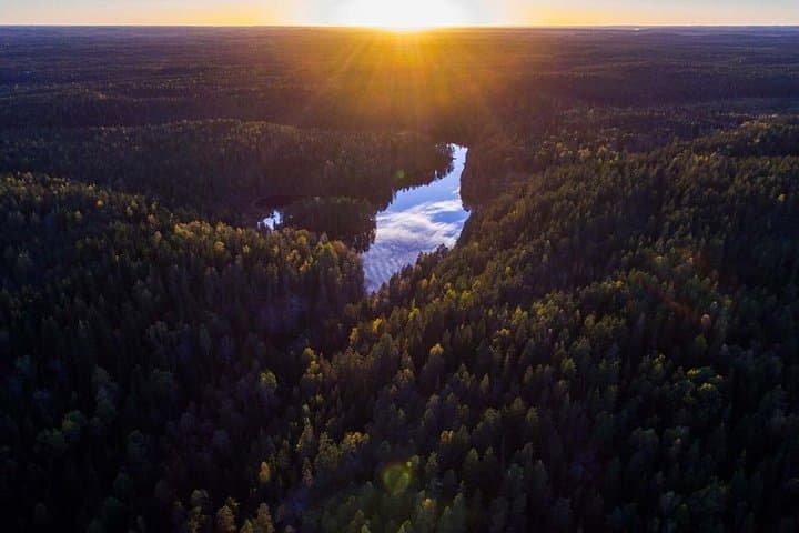 Midnight Sun Photography Tour in Rovaniemi: Capture Arctic Summer Light photo 3