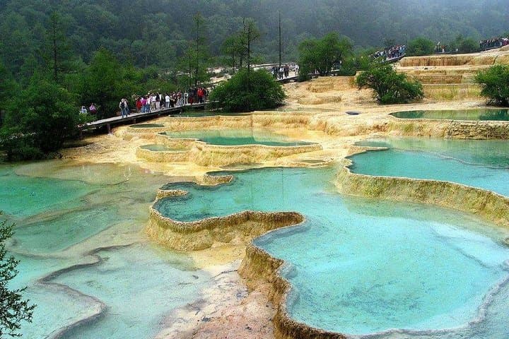 7-Day Private Sichuan Tour: Chengdu, Mount Emei & Jiuzhaigou Highlights photo 5