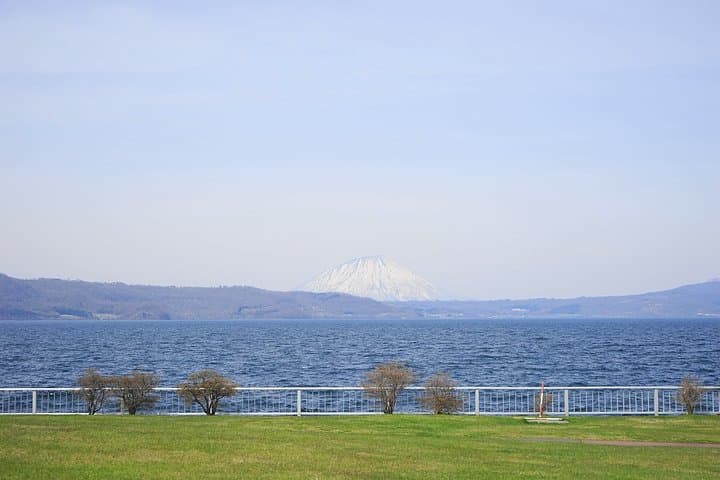 Hokkaido Private Hiace Hire with Driver — 10‑Hour Custom Sightseeing from Sapporo photo 5