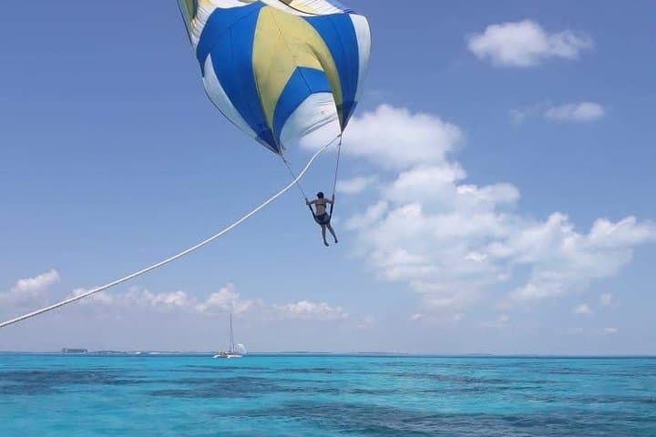 Catamaran to Isla Mujeres: Snorkel, Open Bar & Beach Club Day Trip from Cancun photo 3