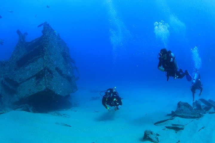 Learn to Scuba Dive in Cabo San Lucas: PADI Beginner Experience at El Arco