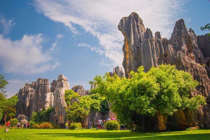 4-Day-Private-Yunnan-Discovery-Kunming-Dali-Lijiang-from-Xian photo 2