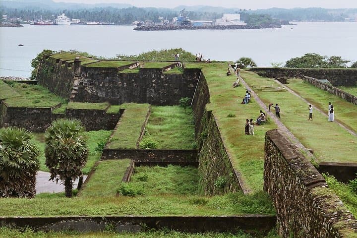 Coastal Ride to Galle from Colombo: Full-Day Private Tour & Madu River Safari photo 2