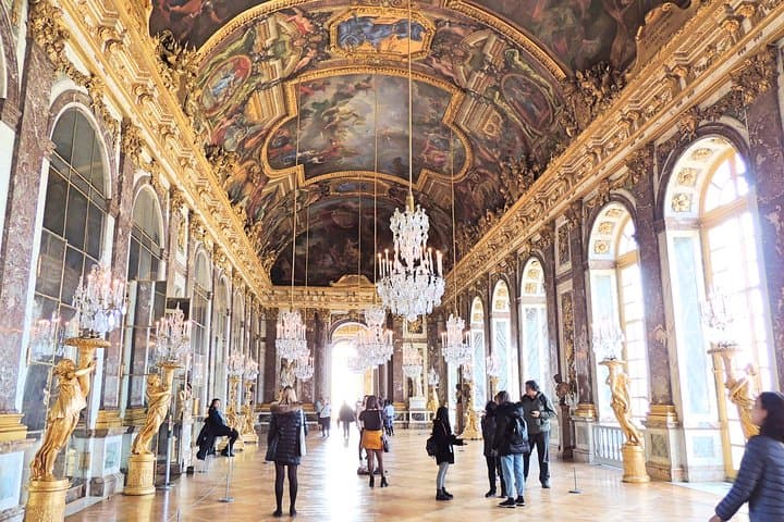 Skip-the-Line Versailles Small-Group Guided Tour from Paris photo 2
