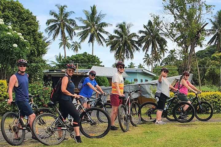 Explore Rarotonga Guided Bike Tour: Back Roads, Beach Lunch & Swim