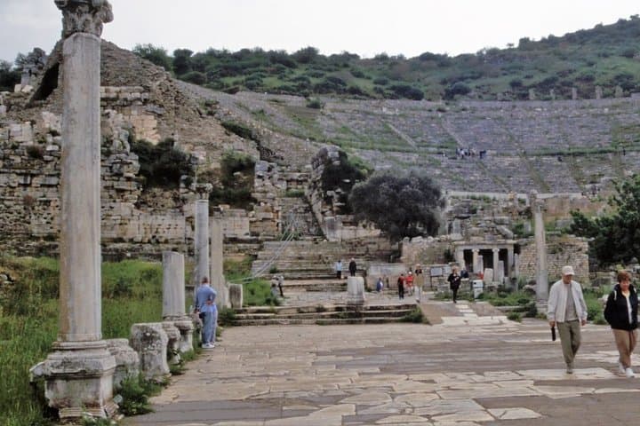 2-Day Ephesus and Pamukkale Tour from Istanbul — Ruins, Travertines & Thermal Pools photo 4