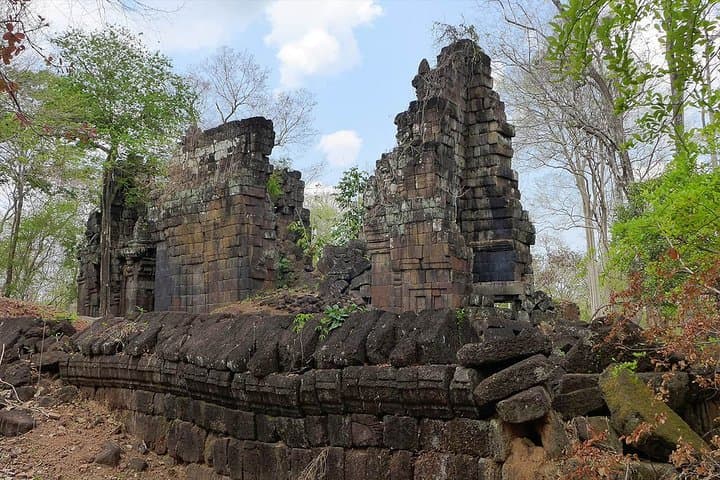 Two-Day Siem Reap to Preah Vihear & Koh Ker Historical Expedition photo 2