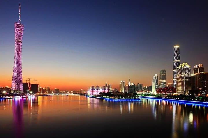 Guangzhou Night Experience: Canton Tower Skydeck & Pearl River VIP Cruise photo 6