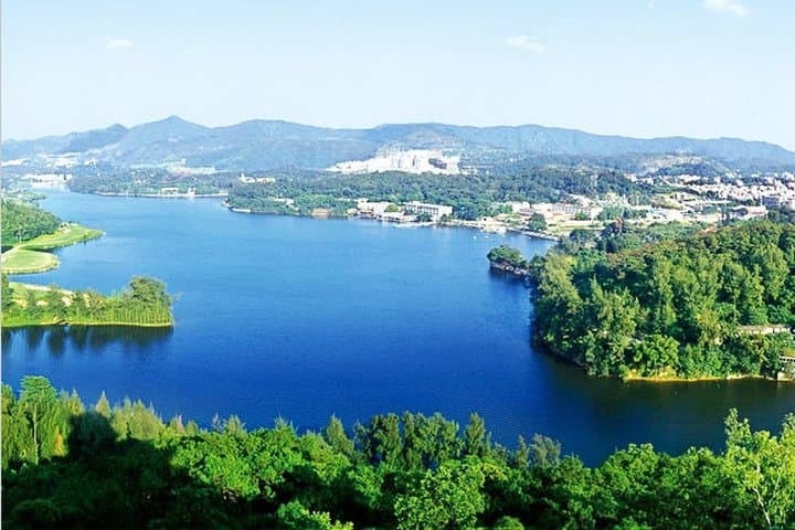 Baiyun Mountain & Pearl River VIP Cruise: Half-Day Guangzhou Nature and Night Skyline Tour photo 4