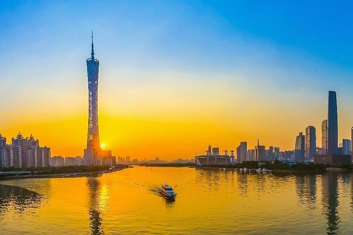 Baiyun Mountain & Pearl River VIP Cruise: Half-Day Guangzhou Nature and Night Skyline Tour photo 3