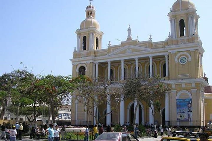 Chiclayo City Tour & Mercado de Brujos — Cathedral Squares, Museums and Shaman Traditions photo 2