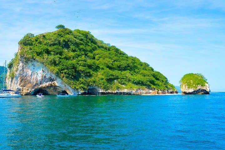 Bora Bora Sail to Yelapa: Puerto Vallarta Boat Trip to Colimilla & Waterfall photo 6