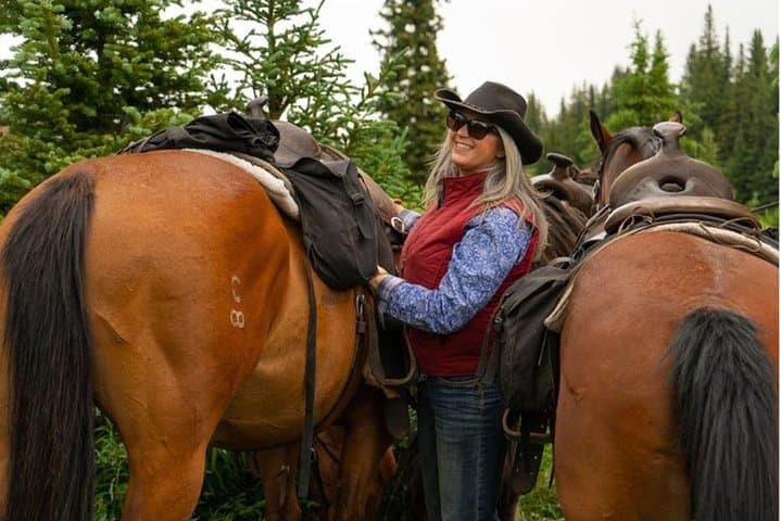 Exploring Banff’s Spray River on a 1-Hour Guided Horseback Ride photo 6