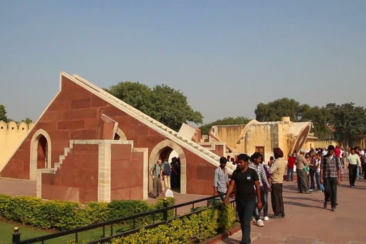 Two-Day Delhi Temples and Jaipur Private Tour — Akshardham, Lotus Temple & Amber Fort photo 4