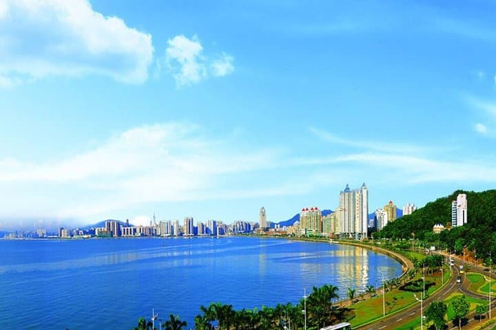 Explore Zhuhai in 8 Hours: Private Car Tour to Chimelong, Wanzai Seafood & Lover’s Road