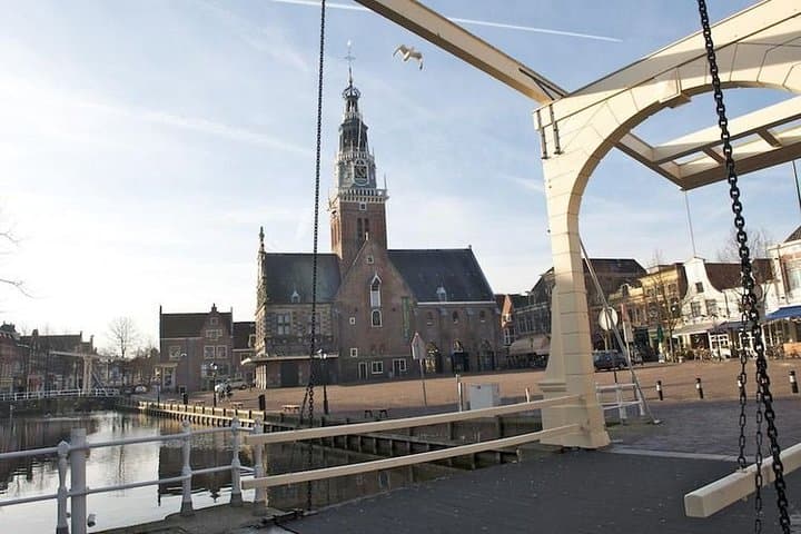 Alkmaar e-Scavenger Hunt: Self-Guided City Trail for Families and Groups photo 6
