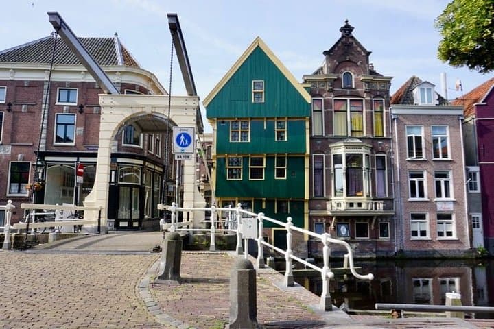 Alkmaar e-Scavenger Hunt: Self-Guided City Trail for Families and Groups photo 4