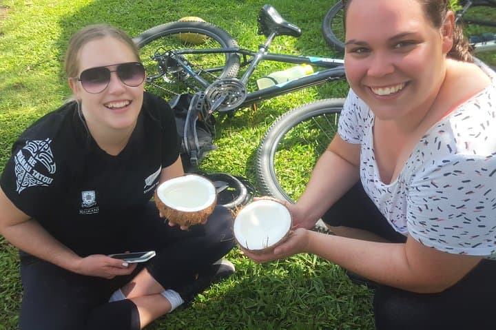 Lazy Sunday Rarotonga Bicycle Tour: Easy Coastal Ride with Local Lunch photo 2
