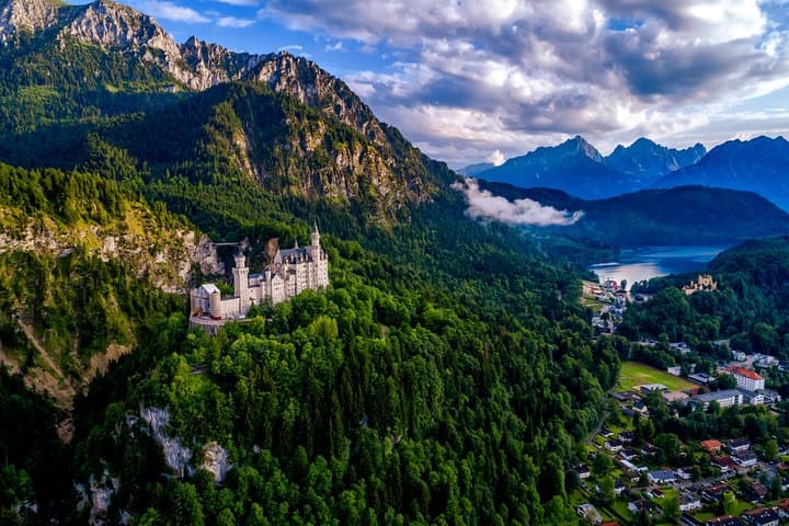Private Neuschwanstein & Linderhof Day Tour from Munich — Skip-the-Line with Lunch photo 5