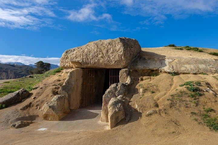 Torcal de Antequera & Dolmen de Menga Day Trip from Granada — Karst Hikes and Megalithic Tombs photo 3