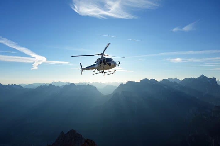 Bern Helicopter Sightseeing Tour: 18-Minute Bern-Belp Flight Over the Aare & Old Town