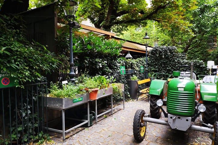 Sweet Seduction in Margareten: Vienna’s Insider Dessert Walk