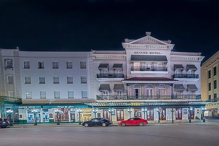 San Antonio Ghost Walking Tour: Night Walks Through the City's Haunted Core photo 3
