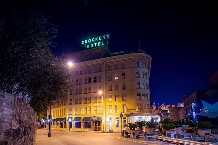 San Antonio Ghost Walking Tour: Night Walks Through the City's Haunted Core photo 6