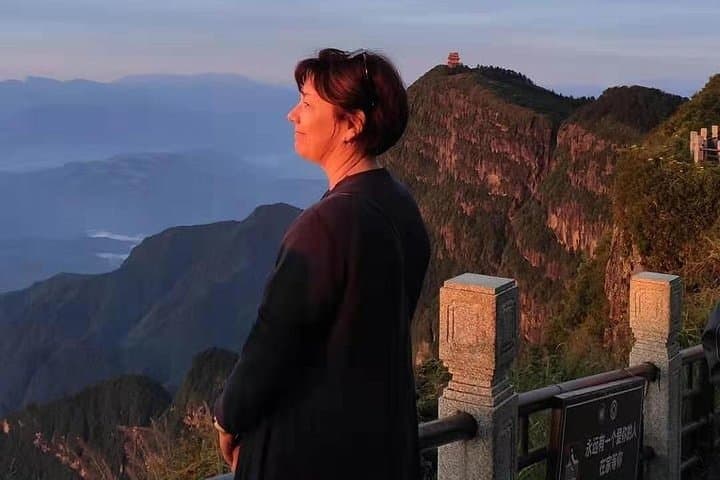 Private 2-Day Leshan Giant Buddha and Mount Emei Tour from Chongqing photo 4