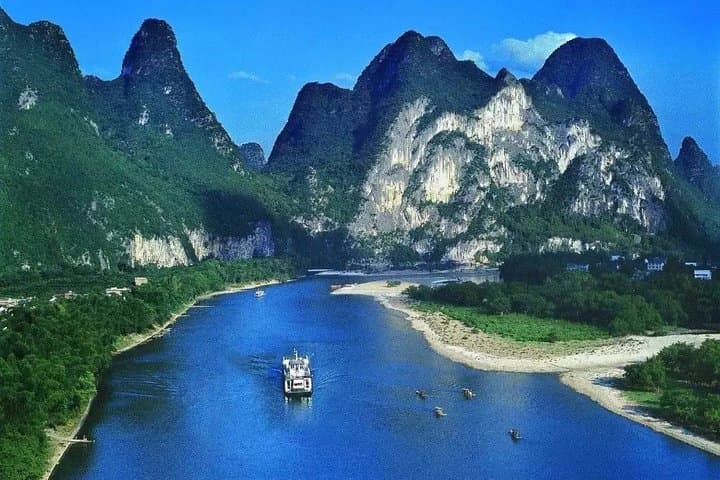 Li River Cruise Guilin to Yangshuo — West Street, Silver Cave & Moon Hill photo 1