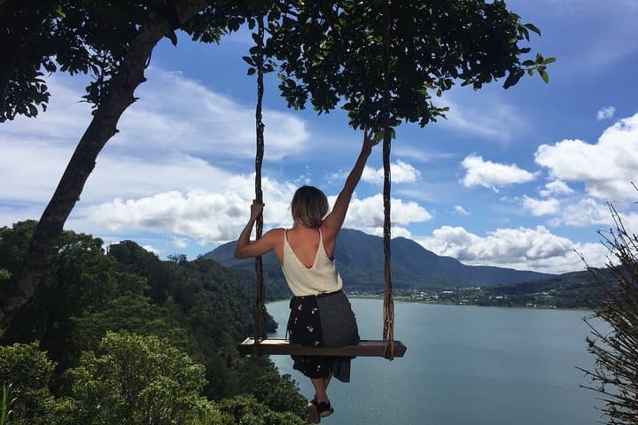 North Bali Instagram Tour — Ulun Danu Bratan, Wanagiri & Banyumala Photo Stops photo 3