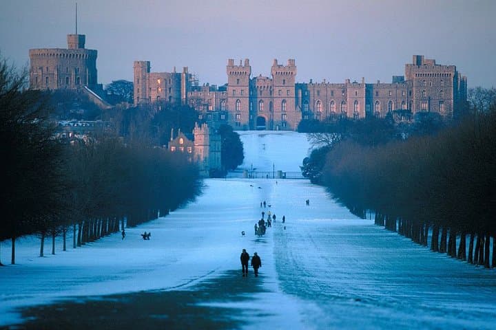 Boxing Day Windsor, Stonehenge, Salisbury & Bath Day Tour from London photo 4