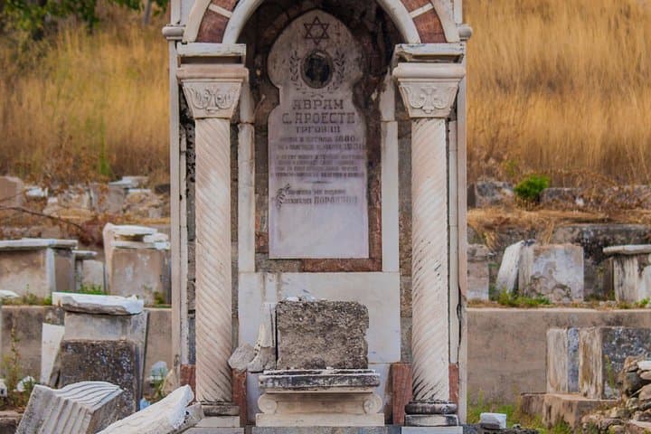 Jewish Heritage of Monastir: Walking Bitola's Jewish Quarter & Cemetery