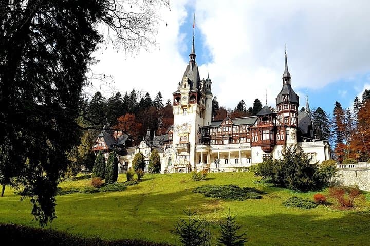 Peles & Bran Castles: Executive Private Tour from Bucharest photo 3