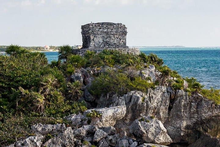 Tulum Ruins & Cenote Private Morning Tour — Early Access, Archaeology & Jungle Swim photo 4