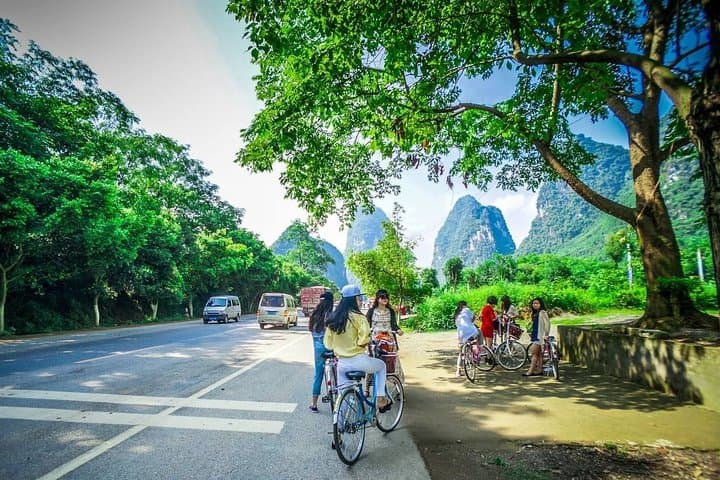 Yangshuo Bike & Raft Day: Shili Gallery Cycling, Li River Bamboo Raft & Impression Liu Sanjie photo 3