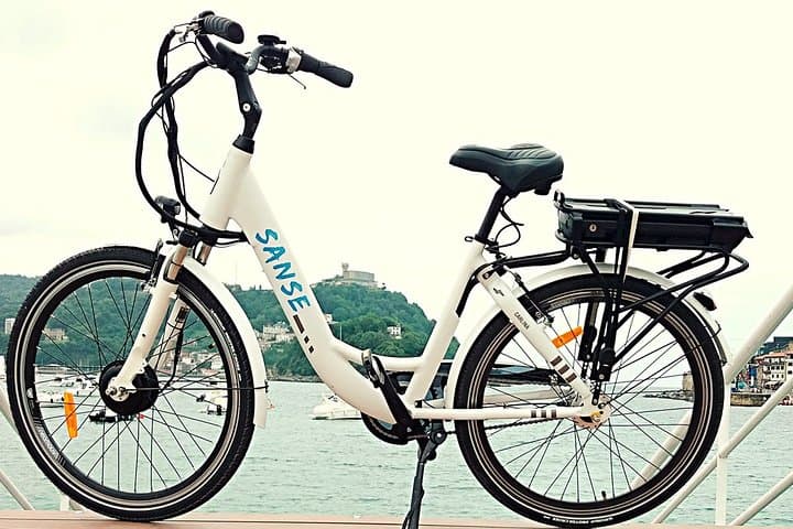San Sebastián Electric Bike City Tour — Beaches, Views & Basque Culture photo 2