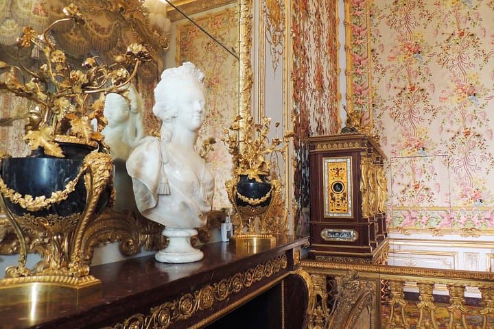 Skip-the-Line Louvre and Versailles Small-Group Tour from Paris photo 4