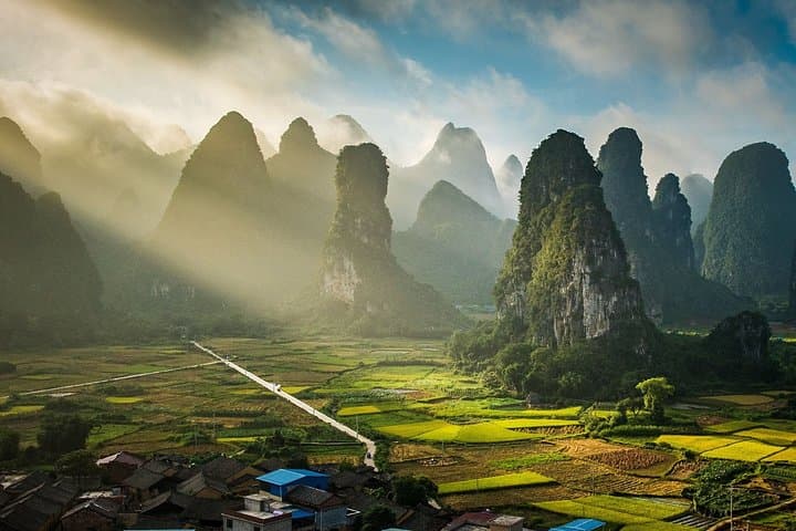Guilin to Yangshuo: 3-Day Private Tour of Li River, Longji Terraces & Karst Peaks photo 1