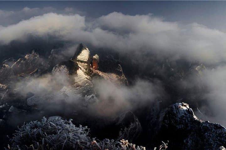Langshan Mountain 2-Day Private Tour from Changsha — Red Cliffs & Fuyi River photo 5