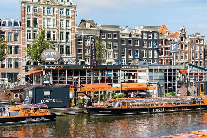 Amsterdam Canal Cruise + Ripley's Super Saver: 1-Hour Cruise and Museum Combo photo 3