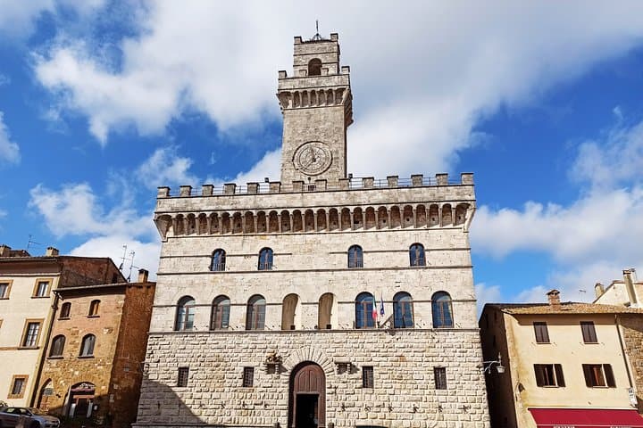 Private Transfer Florence to Assisi via Montepulciano & Cortona photo 5