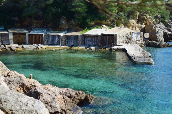 Secrets of Ibiza in 4 Hours: Private Car Tour to Es Vedrá, Beaches & Hippie Markets photo 2