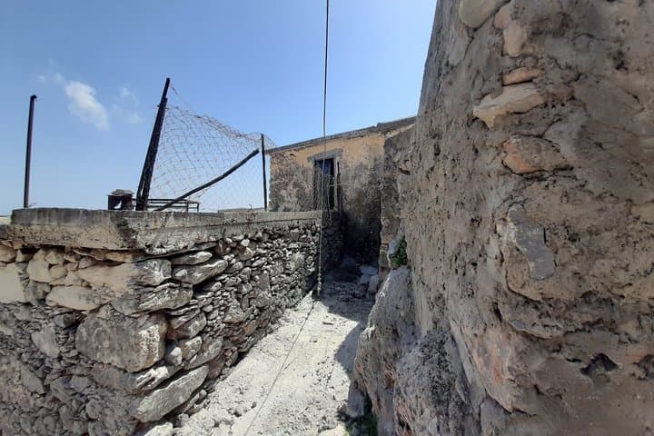 Anopolis to Livaniana: Coastal & Gorge Roundhike on Crete's South Coast