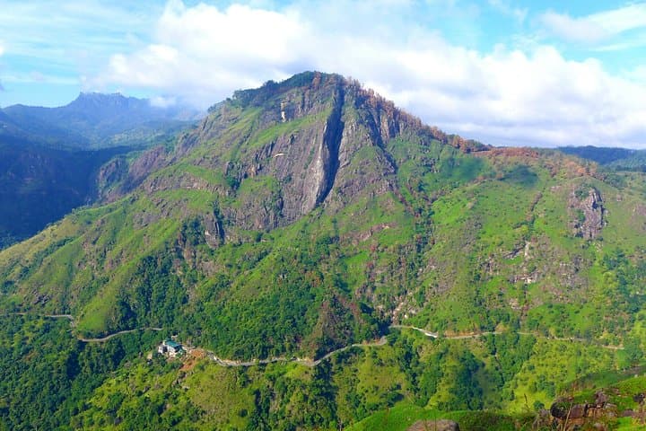 Hike Little Adam’s Peak: Day Tour from Kandy to Ella’s Panoramic Trails photo 3