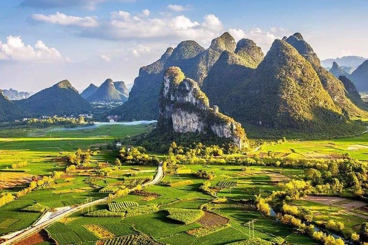 7-Day Private China Tour from Shenzhen — Beijing, Xi'an, Guilin & Shanghai photo 1